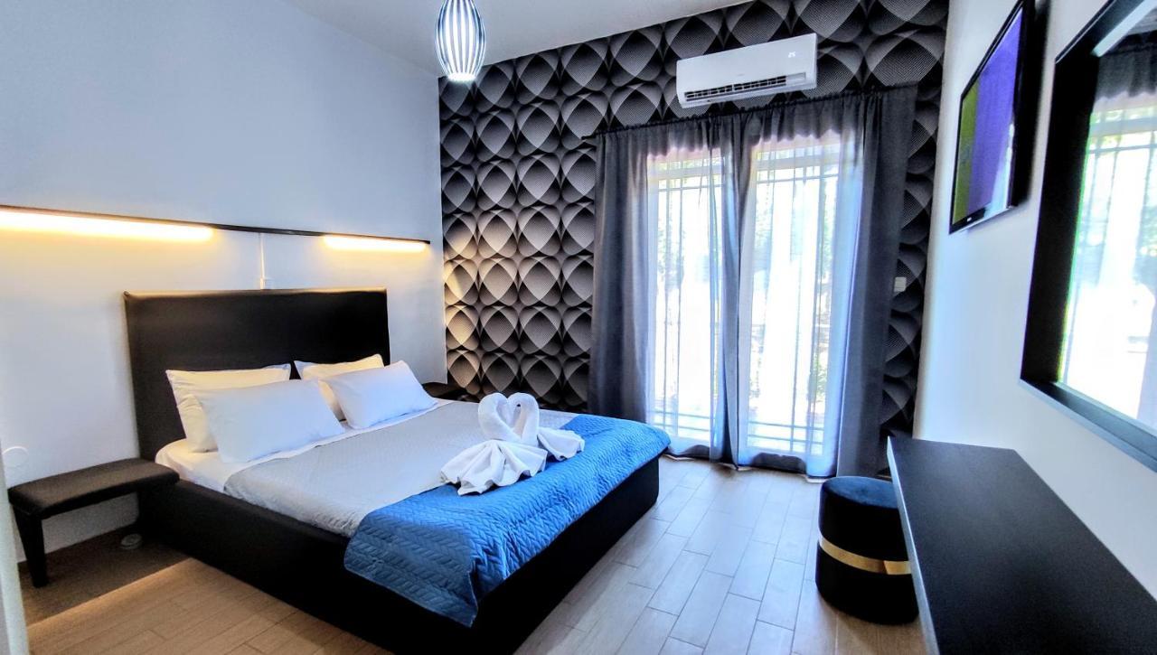 The Elysian At Nicopolis Jacuzzi Apartment Nikopolis Exterior foto